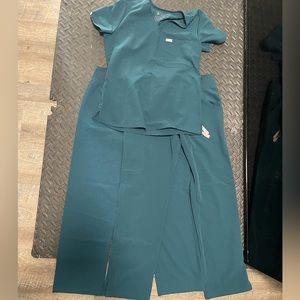 Figs Caribbean blue scrubs